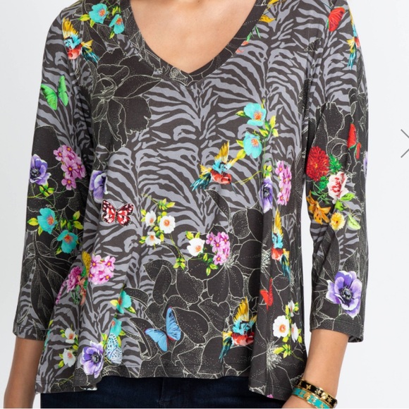 Johnny Was Zippy Favorite 3/4 Sleeve V-Neck Tee. Sold out - Picture 1 of 5